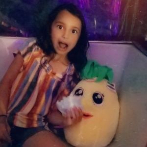 Meet your Posher, Layla